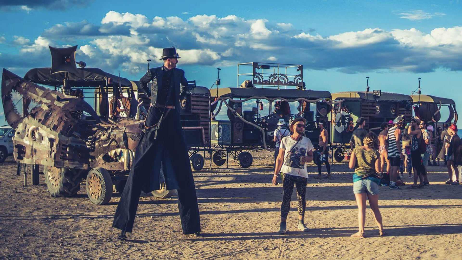 Becoming a UX desginer - WeWork 2020 2.005 | How Might We Becoming a UX designer presentation - slide 5